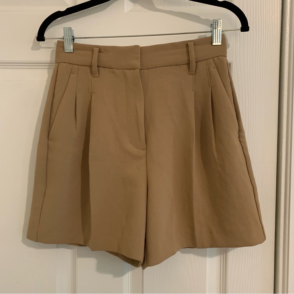 Aritzia Effortless Shorts